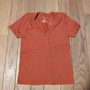 Juniors No Boundaries Orange Vneck Cropped T-shirt Size Medium 7-9